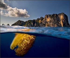Ce cer si ce mare...