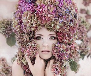 In Tara Minunilor lui Kirsty Mitchell