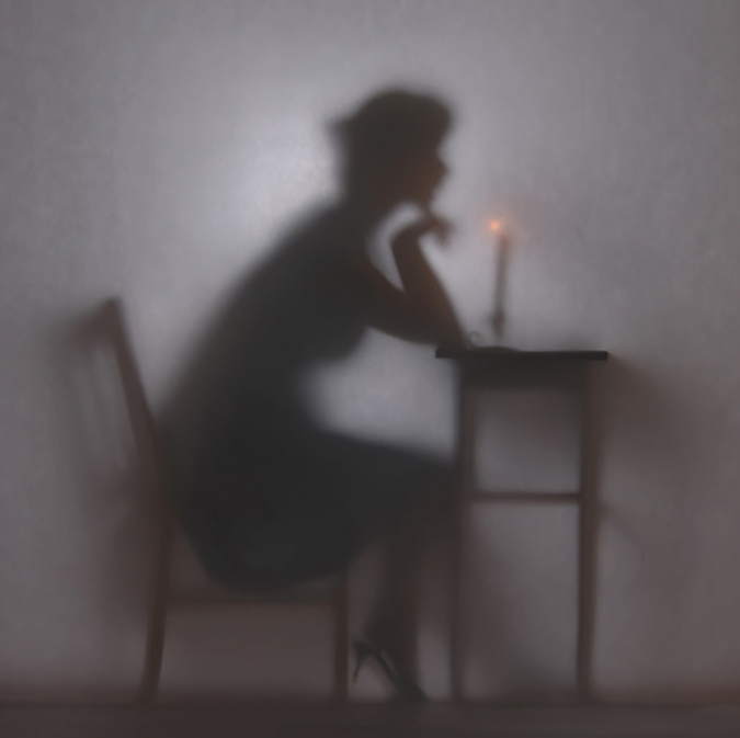 Povestea Femeilor Umbre In Poze Intrigrante