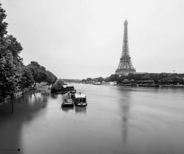 Parisul sub ape, in fotografii alb-negru