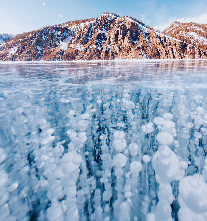 Frumusetea celui mai adanc lac din lume, iarna - Poza 1