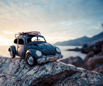 Aventuri cu miniaturi de masini, de Kim Leuenberger