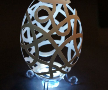 Maretia sculpturii in coaja de ou
