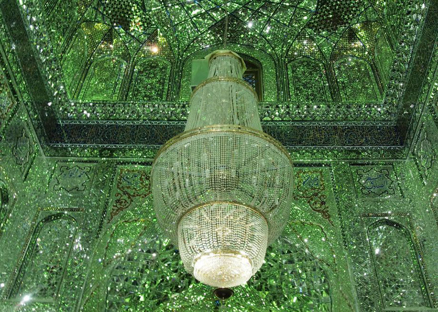 Shah Cheragh: Frumusetea orbitoare a unei moschei - Poza 8