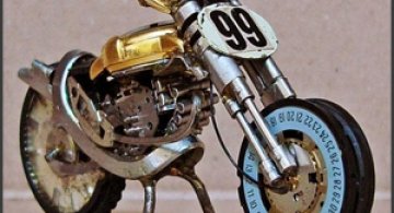 Motociclete din ceasuri