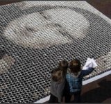 Ce este asta? Mona Lisa?