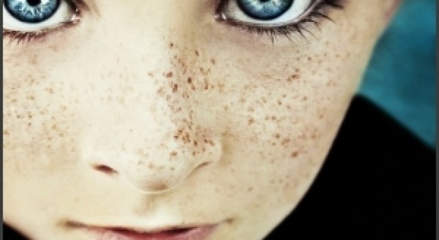 Portrete superbe by Caitlin Worthington