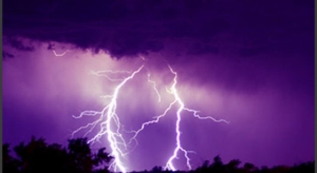 Sa fie lumina! Sau fulgere...