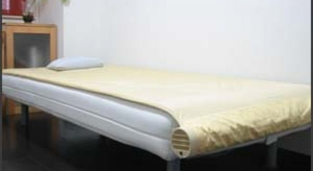Pentru confort - pat cu aer conditionat