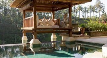 Lux regesc in statiunea Viceroy, Bali