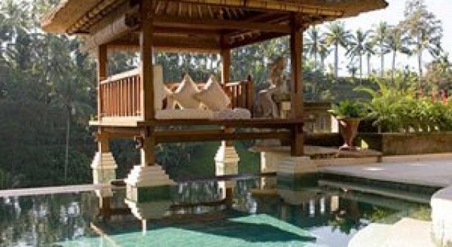 Lux regesc in statiunea Viceroy, Bali