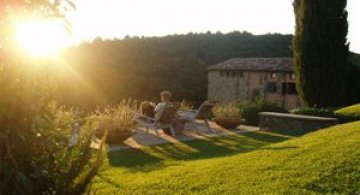 Luxul unui castel toscan ‚in varsta’ de noua secole