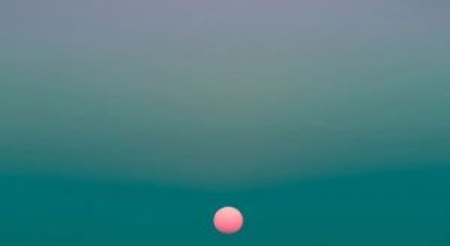 Cerurile lui Eric Cahan, la apus, la rasarit