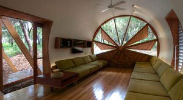Casa cuminte de langa Marea Bariera de Corali