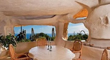 Inapoi in Bedrock, via Malibu