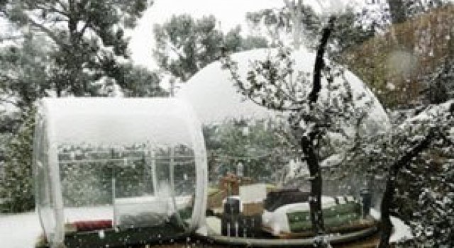 Camping fara perdea, de Pierre-Stephane Dumas
