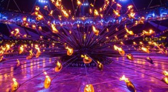 Cazanul Flacarii Olimpice - Papadia lui Thomas Heatherwick