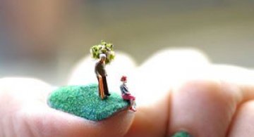 Manichiura si miniatura, de Alice Bartlett