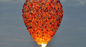 Inconjurul lumii in 540 de baloane Disney