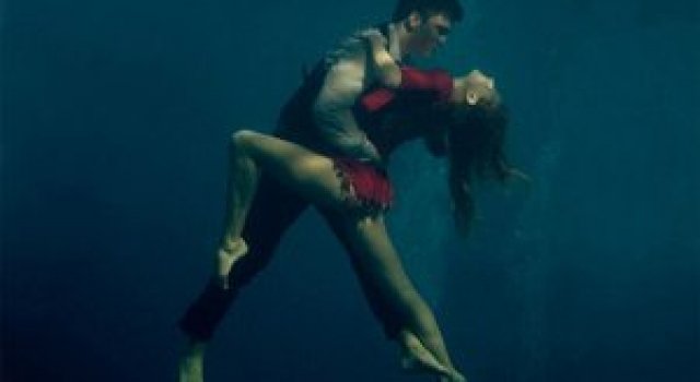Tango sub ape, fotografiat de Katerina Bordunova
