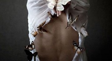 Aripi de fluture, frumusete si fragilitate, cu Emmanuelle Brisson