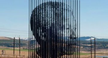 50 de gratii pentru Nelson Mandela
