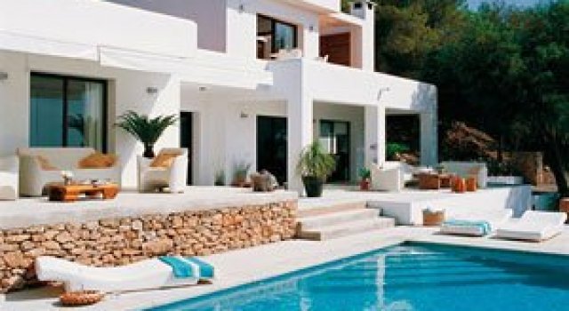 Palatul imaculat de pe coasta spaniola: Blanco de Ibiza