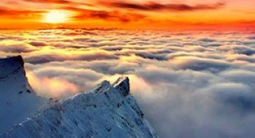 12 fotografii deasupra norilor: zboruri fascinante