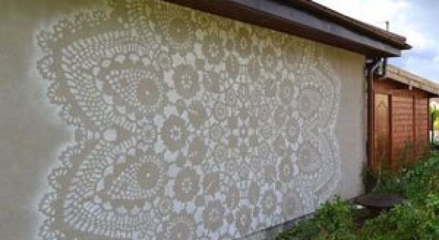 Varsovia dantelata de o artista urbana