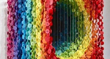 Sculpturi din nasturi, de Augusto Esquivel