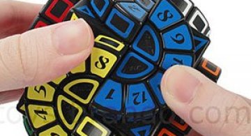 Noul cub Rubik are discuri