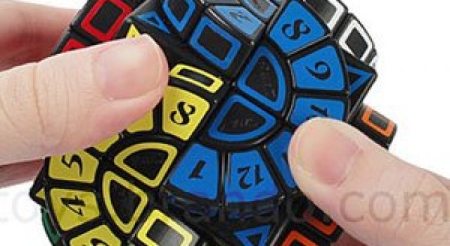 Noul cub Rubik are discuri