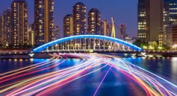 Raul din Tokyo, pictat cu expunere lunga