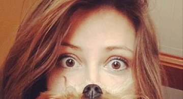 Pe jumatate om, pe jumatate caine