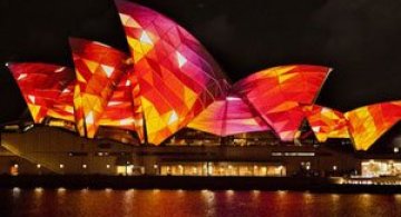 Lumina si culoare pe opera din Sydney