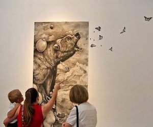 Animale desenate pe pereti de Adonna Khare