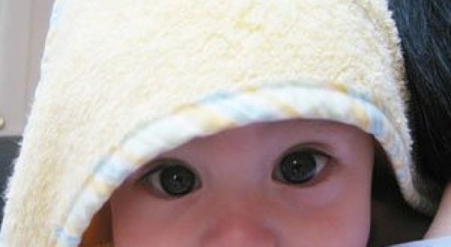 10 bebelusi adorabili in fotografii