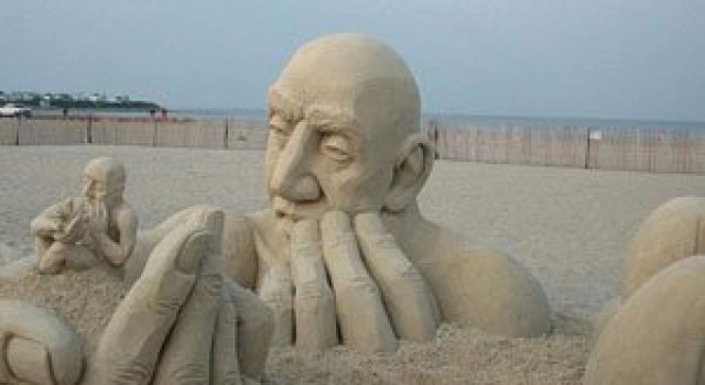 Infinity, o noua sculptura din nisip de Carl Jara