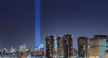 In memoriam luminos pentru 11 septembrie