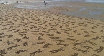 9.000 de siluete in nisip pentru Ziua Z