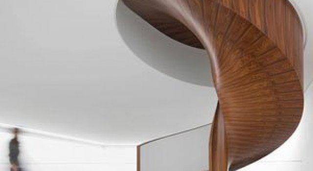 Scara plutitoare din casa muzeu - Casa Cubo