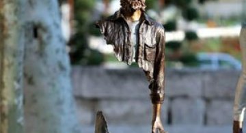 Statuile isi cauta bucatile lipsa