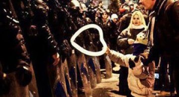 11 momente incredibile de la protestele din intreaga lume