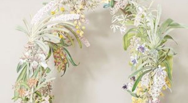 Coronite de flori din hartie, de Su Blackwell