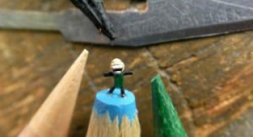 Cele mai mici sculpturi in mina de creion