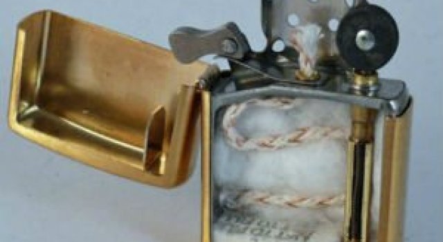 Partea nevazuta a lucrurilor: Jumatati de obiecte, privite indeaproape