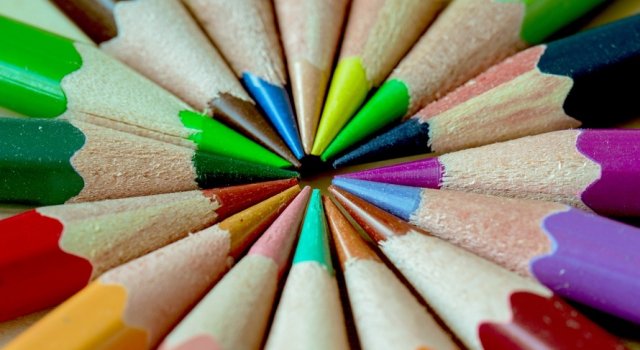 GRATUIT: Desene si planse de colorat pentru adulti