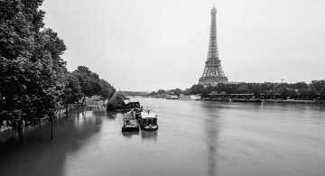 Parisul sub ape, in fotografii alb-negru