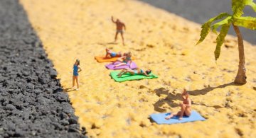 Interventii stradale minaturale, de Slinkachu