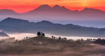 Frumusetea unei biserici, la rasarit